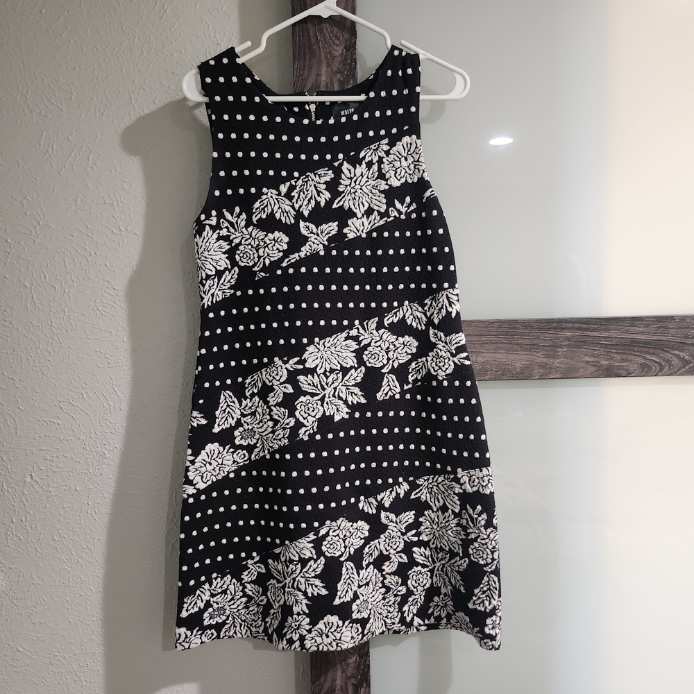 Maeve Black and White Floral Shift Dress
